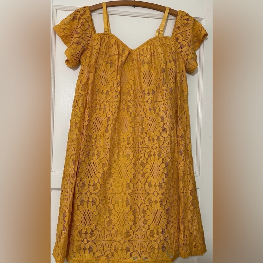 Mittoshop Lace Gold Dress without Shoulder Straps Size Small
